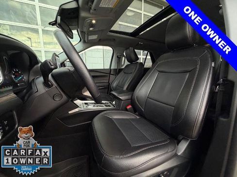 Certified 2022 Ford Explorer Limited w/ Limited Technology Package image 6