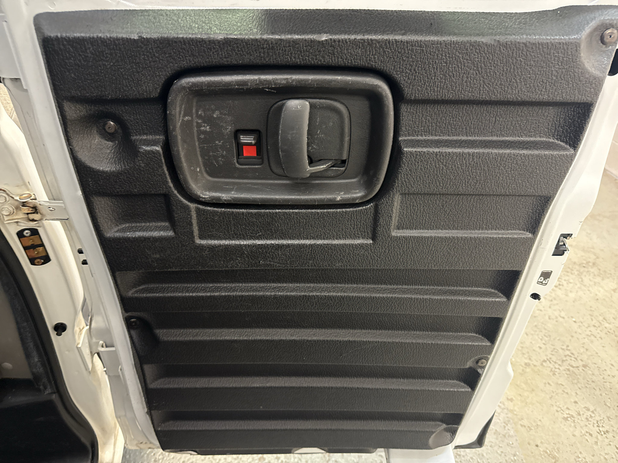 Used 2019 Chevrolet Express 2500 w/ Enhanced Convenience Package RWD image 17