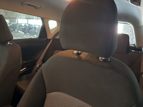 Used 2025 Kia Soul LX image 13