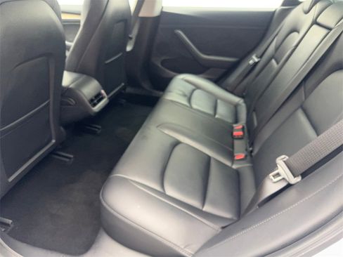 Used 2021 Tesla Model 3 Standard Range Plus image 32