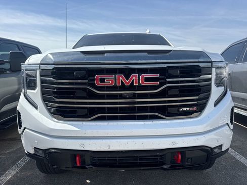 Used 2023 GMC Sierra 1500 AT4 image 2