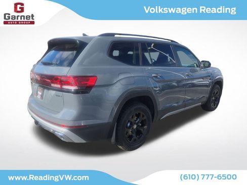 New 2026 Volkswagen Atlas Peak Edition image 5