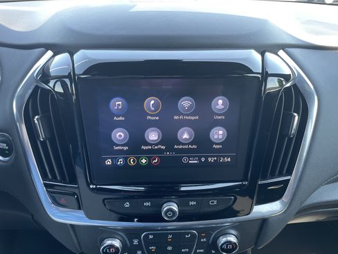 Used 2023 Chevrolet Traverse LT AWD/4WD image 12