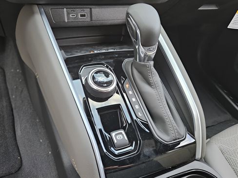 New 2026 Chevrolet Colorado ZR2 w/ Technology Package image 24