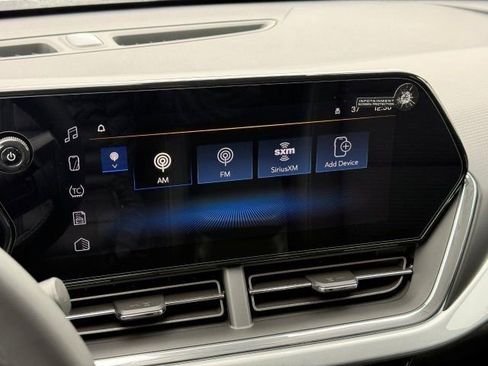 New 2026 Chevrolet Trax LT w/ LT Convenience Package image 17