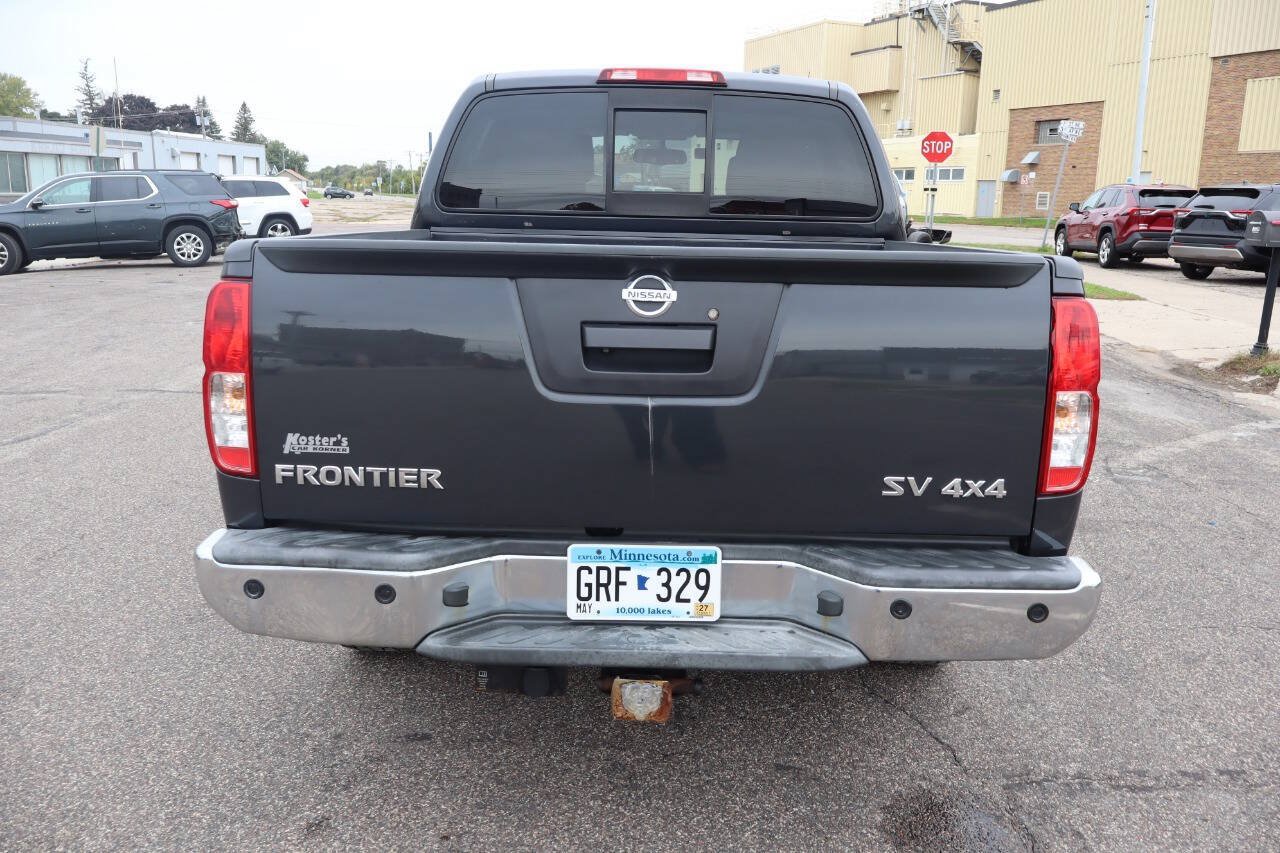 Used 2014 Nissan Frontier SV w/ SV Value Truck Package AWD/4WD image 7