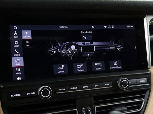 Used 2021 Porsche Macan image 21