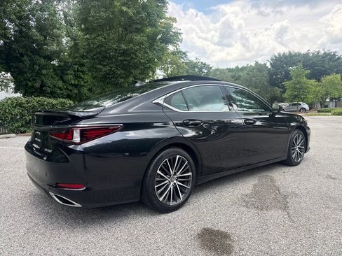 Used 2023 Lexus ES 350 w/ Premium Package FWD image 10
