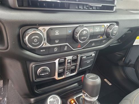 New 2026 Jeep Gladiator Sport image 24