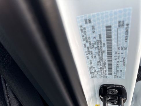 Used 2025 Ford F150 Lariat w/ Equipment Group 501A Mid image 24