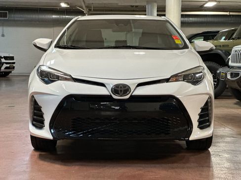 Used 2019 Toyota Corolla SE w/ Carpet Mat Package (TMS) FWD image 8