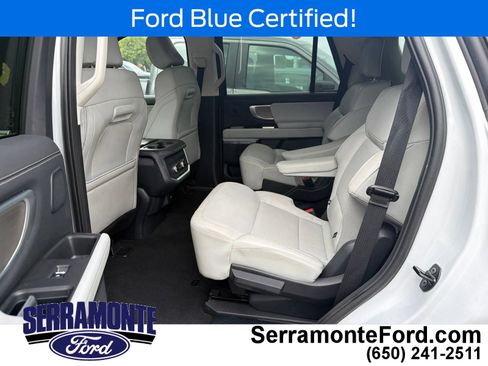 Used 2025 Ford Expedition Platinum w/ Driver's Package AWD/4WD image 12