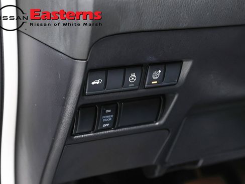 Used 2024 Nissan Armada SL AWD/4WD image 24