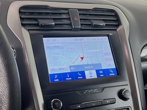 Used 2020 Ford Fusion SE image 14