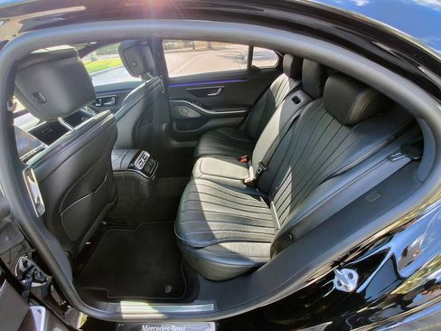 Used 2023 Mercedes-Benz S 500 4MATIC image 29