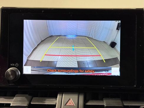 Certified 2025 Toyota RAV4 LE AWD/4WD image 27
