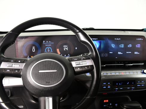 Used 2024 Hyundai Kona SEL AWD/4WD image 16