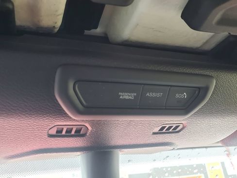 Used 2023 Jeep Gladiator Rubicon w/ Cold Weather Group AWD/4WD image 32