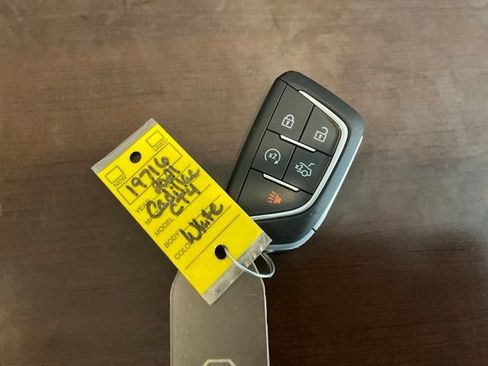 Used 2021 Cadillac CT4 Luxury w/ Sun And Sound Package RWD image 31