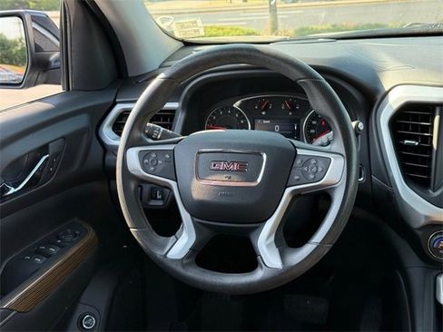 Used 2023 GMC Acadia SLE w/ Driver Convenience Package image 14
