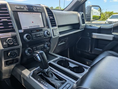 Used 2020 Ford F150 Lariat w/ Equipment Group 502A Luxury AWD/4WD image 34