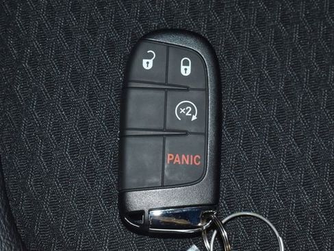 New 2026 Jeep Compass Latitude AWD/4WD image 19