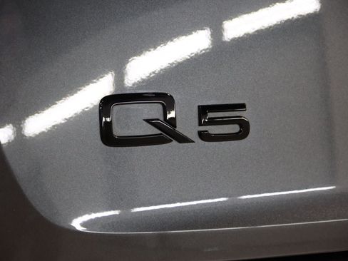 Used 2025 Audi Q5 Prestige AWD/4WD image 13