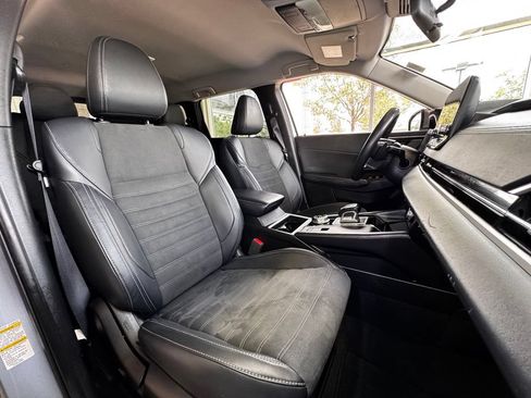 Used 2024 Mitsubishi Outlander SE AWD/4WD image 47
