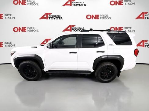 Certified 2025 Toyota 4Runner TRD Off-Road Premium AWD/4WD image 5