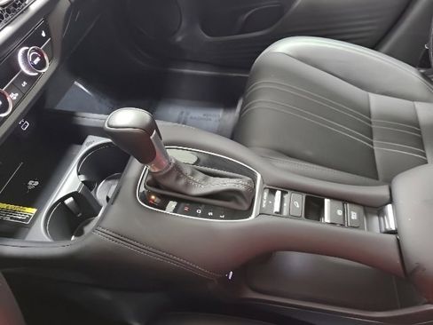 Certified 2025 Honda HR-V EX-L image 32