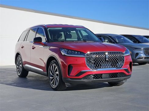 New 2026 Lincoln Aviator 2WD image 3