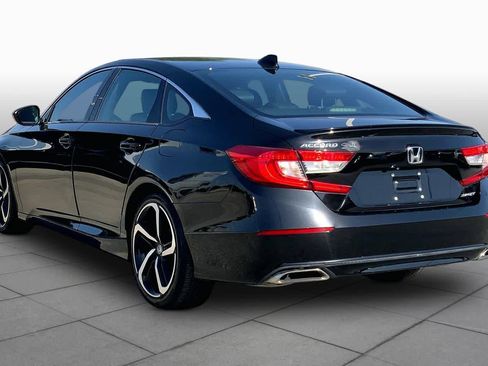 Used 2018 Honda Accord Sport image 12