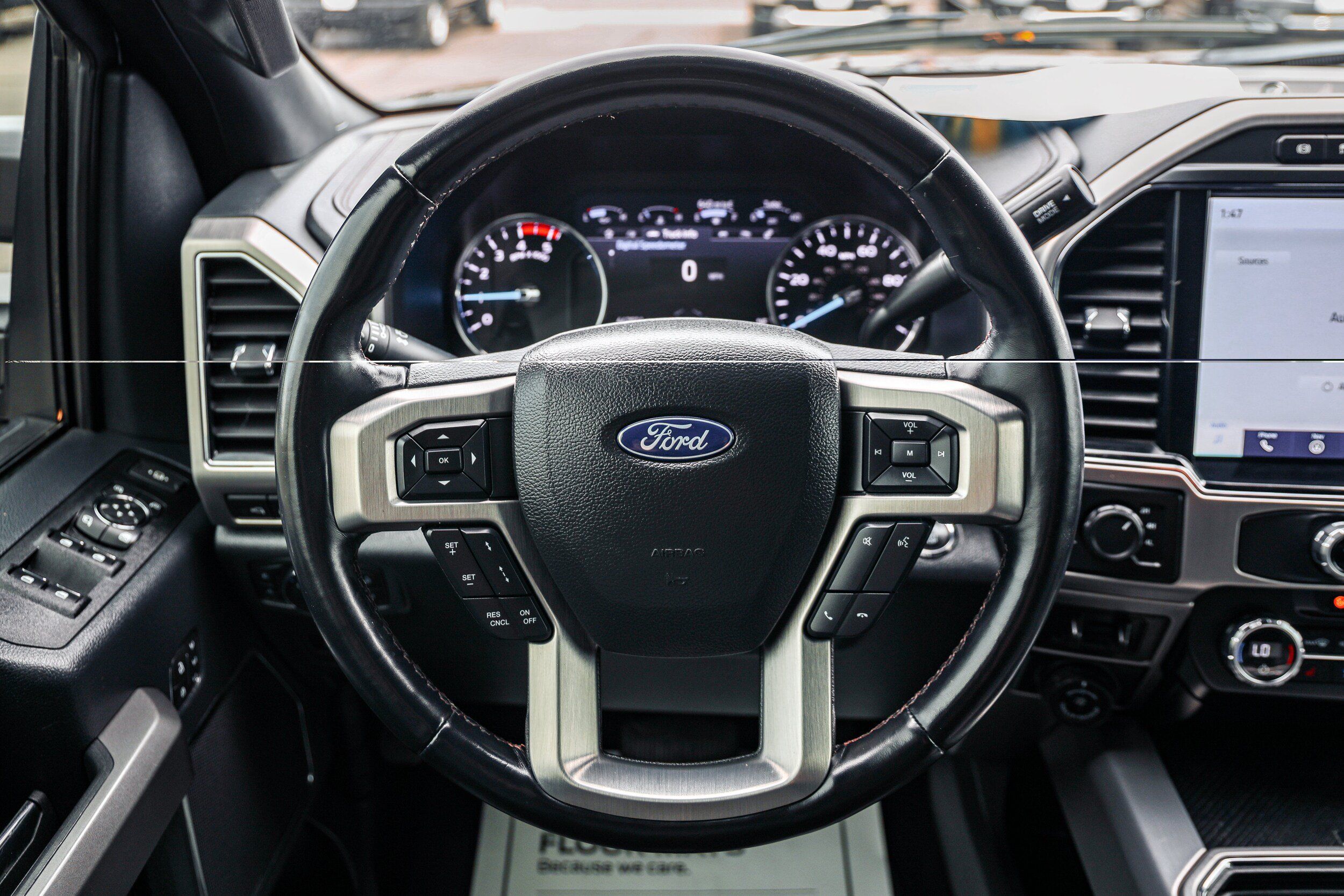 Used 2022 Ford F350 Platinum AWD/4WD image 15