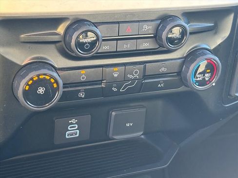 Used 2025 Ford F250 XLT image 19