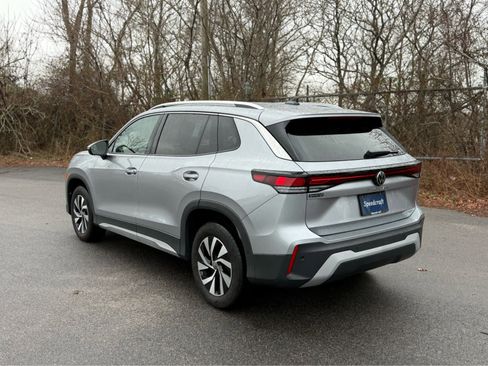 Certified 2025 Volkswagen Tiguan S image 5