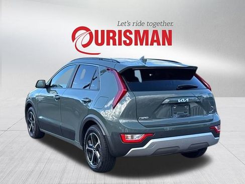 Used 2023 Kia Niro EX image 4