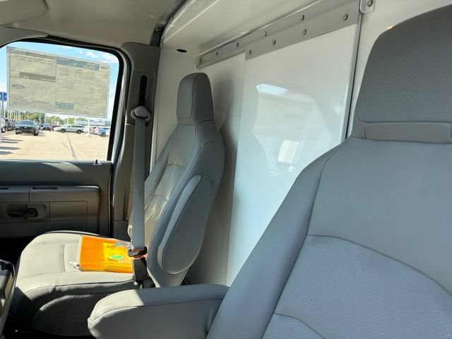 New 2027 Ford E-350 and Econoline 350 Super Duty w/ Power Equipment Group RWD image 13