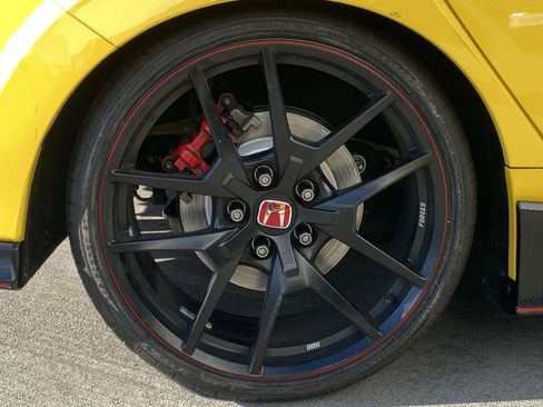 Used 2021 Honda Civic Type R Limited image 7