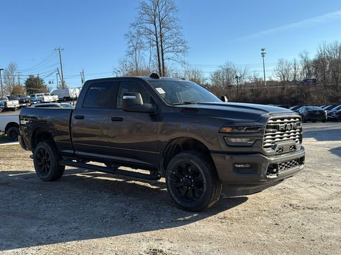 Used 2025 RAM 2500 Big Horn image 2