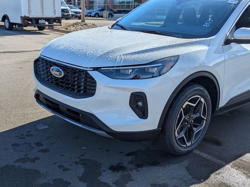 New 2026 Ford Escape Platinum w/ Equipment Group 601A image 10