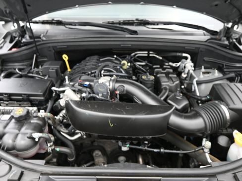 Used 2025 Dodge Durango GT AWD/4WD image 22