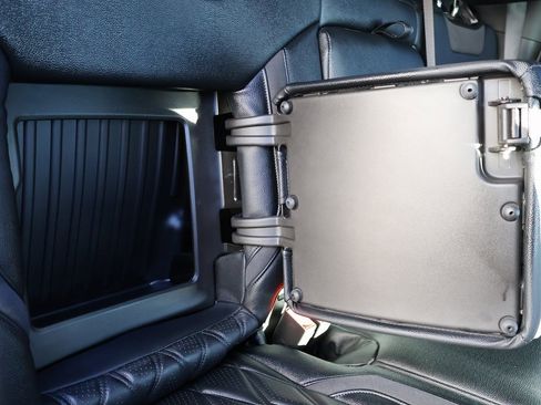 Used 2023 GMC Sierra 1500 AT4 w/ AT4 Premium Package image 17