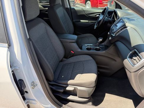 Certified 2024 Chevrolet Equinox LT AWD/4WD image 32
