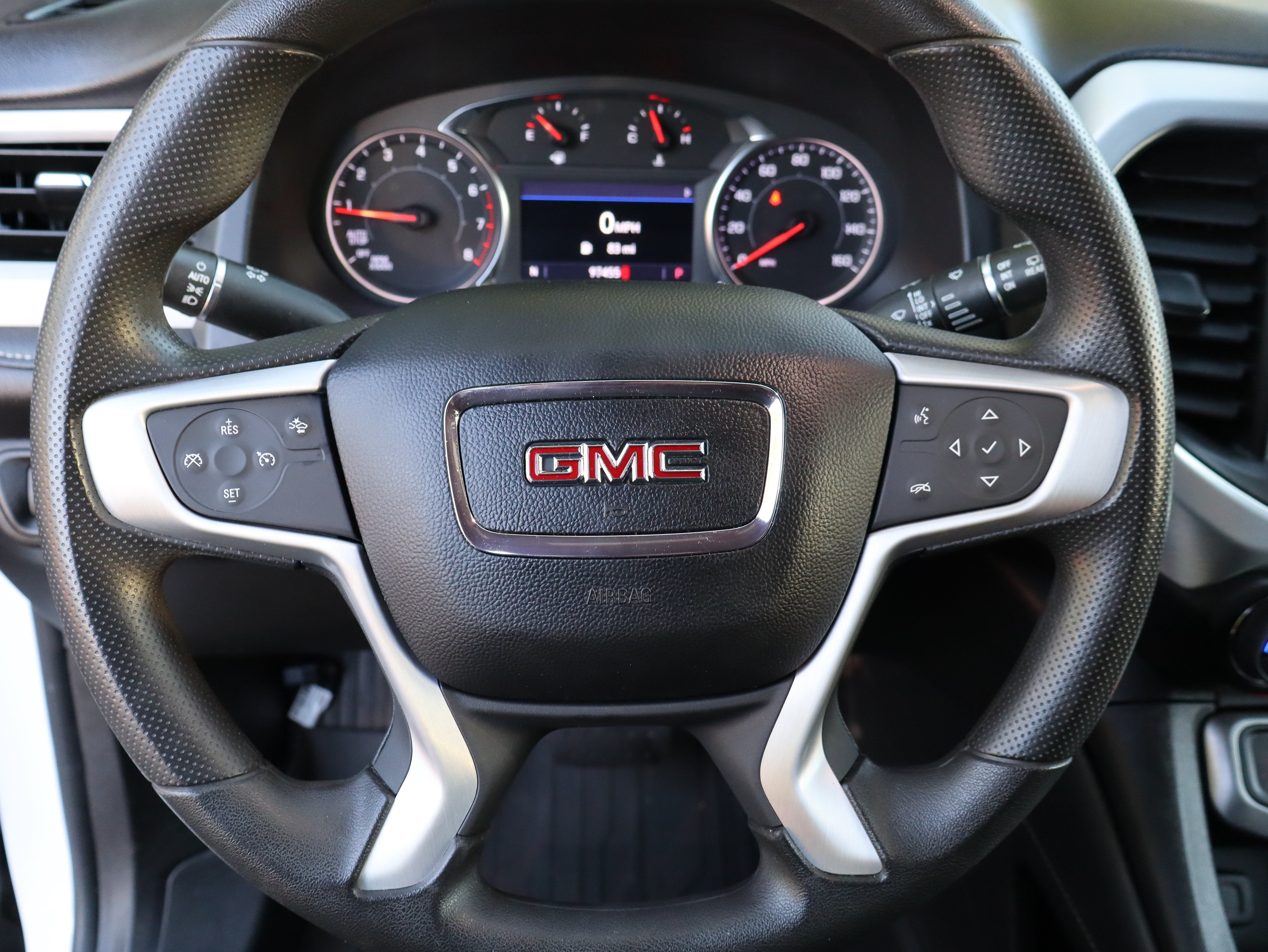 Used 2023 GMC Acadia SLE w/ Driver Convenience Package FWD image 19