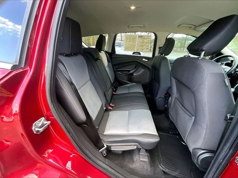 Used 2018 Ford Escape SE w/ SE Sync 3 Package image 17