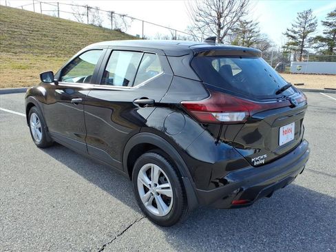 Used 2024 Nissan Kicks S image 7