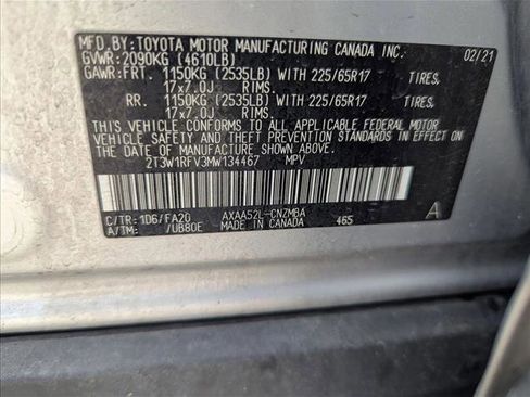Used 2021 Toyota RAV4 XLE image 22