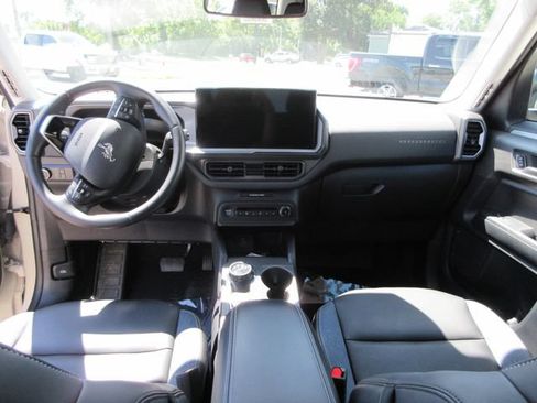 Certified 2025 Ford Bronco Sport Outer Banks w/ Outer Banks Tech Package+ AWD/4WD image 5