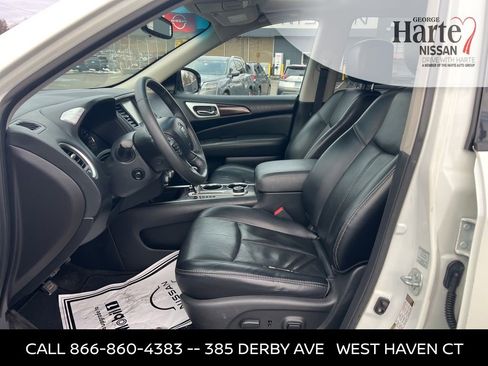 Used 2015 Nissan Pathfinder Platinum w/ Family Entertainment Package image 24