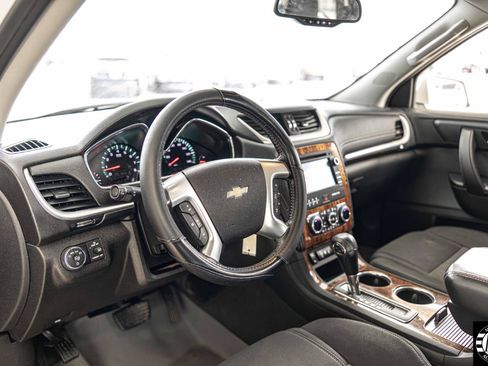 Used 2013 Chevrolet Traverse LT AWD/4WD image 17